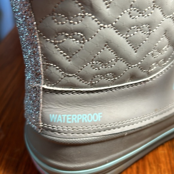 3/$25 NWOT Skechers Thinsulate 3M Snow Boots Waterproof Gray Leather. Size 5 - Picture 10 of 13